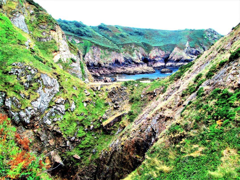THE DEVILS HOLE-JERSEY...