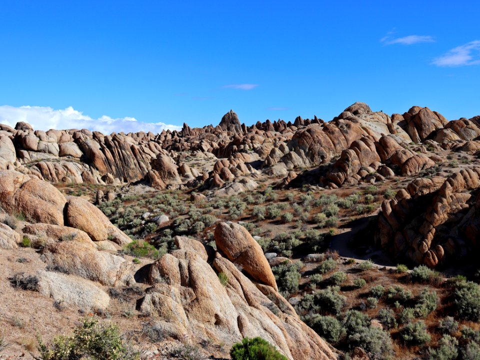 Alabama Hills at Sierra Nevada in CA