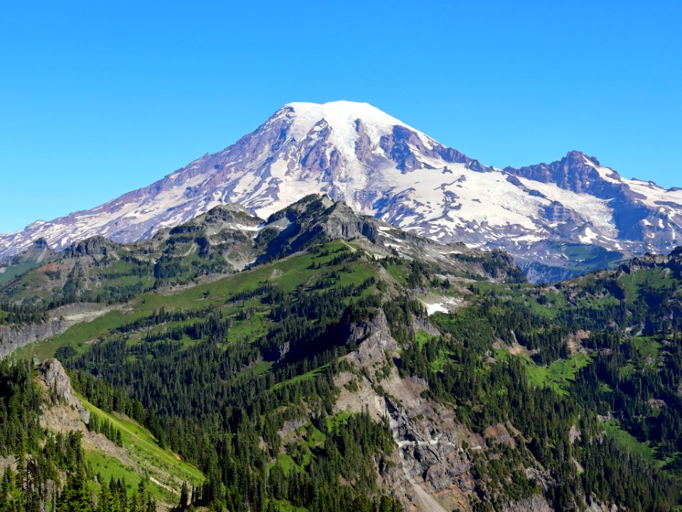 Tatoosh Ridge in WA