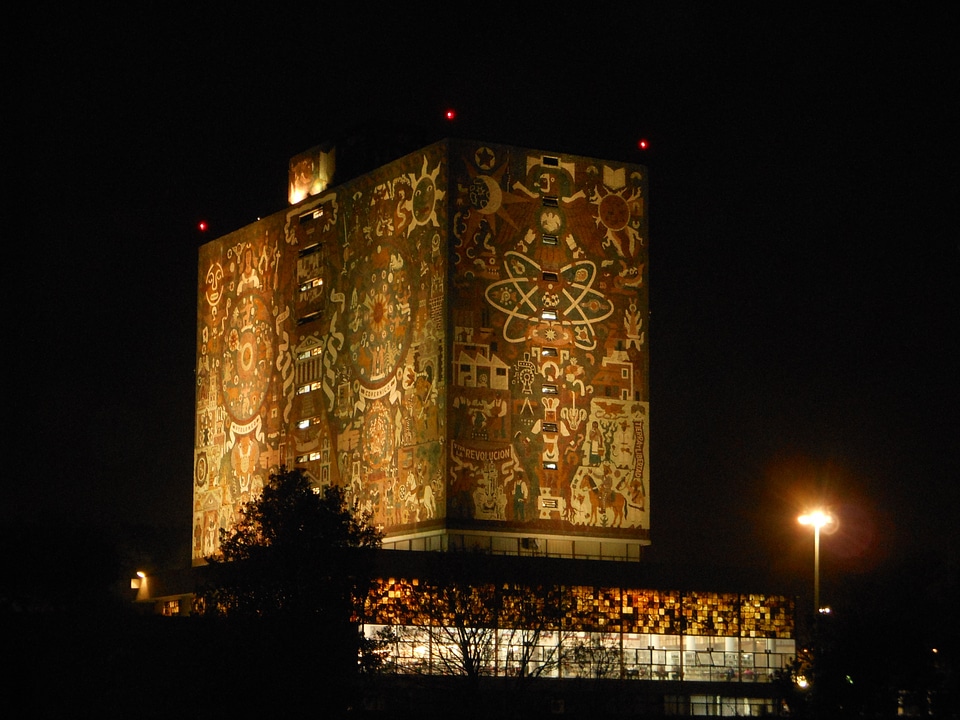 University unam night