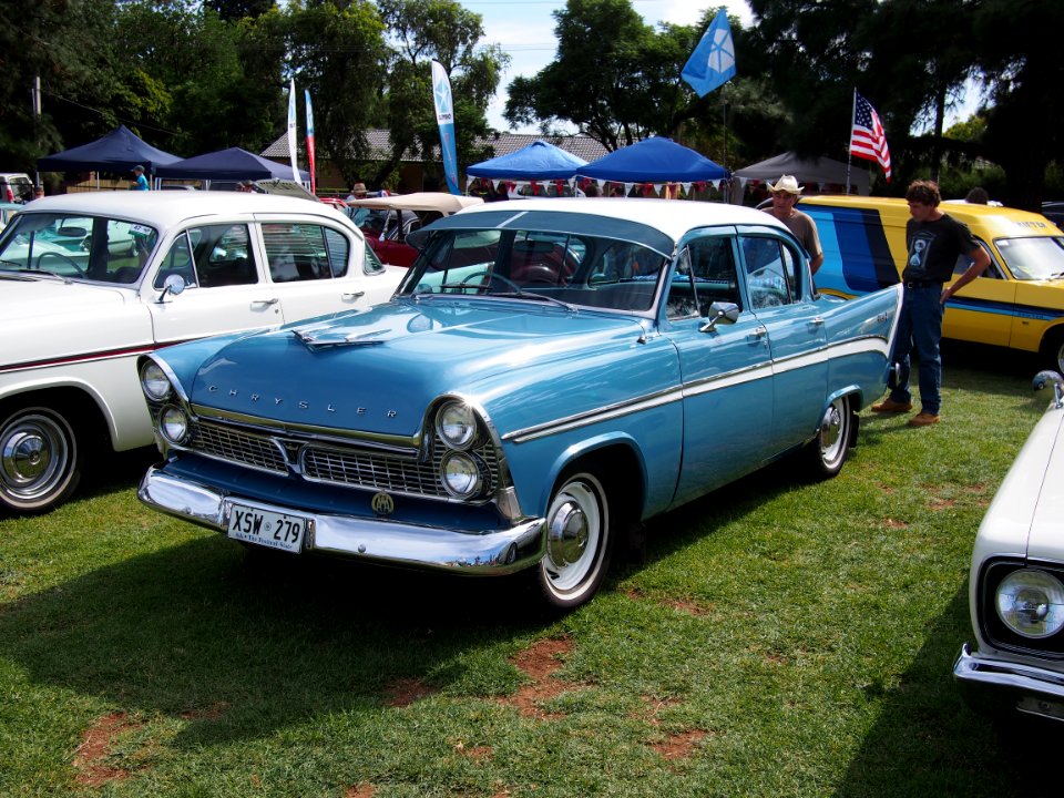 2014 All Chrysler Day display