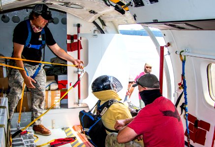 Boise smokejumper  DHS-8-106 (Dash 8) aircraft training.