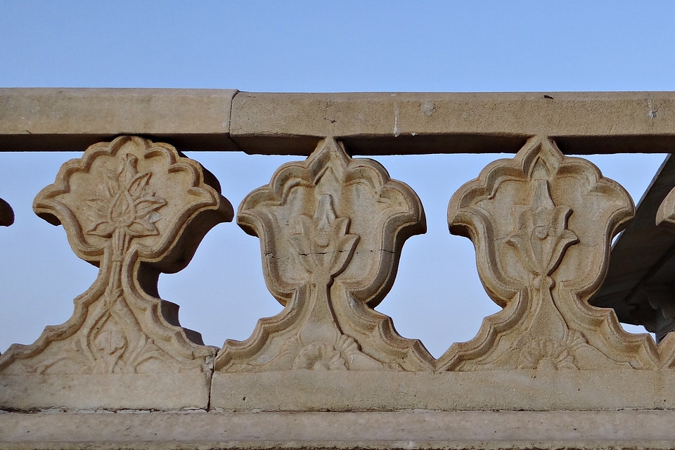 White agra fort musamman burj