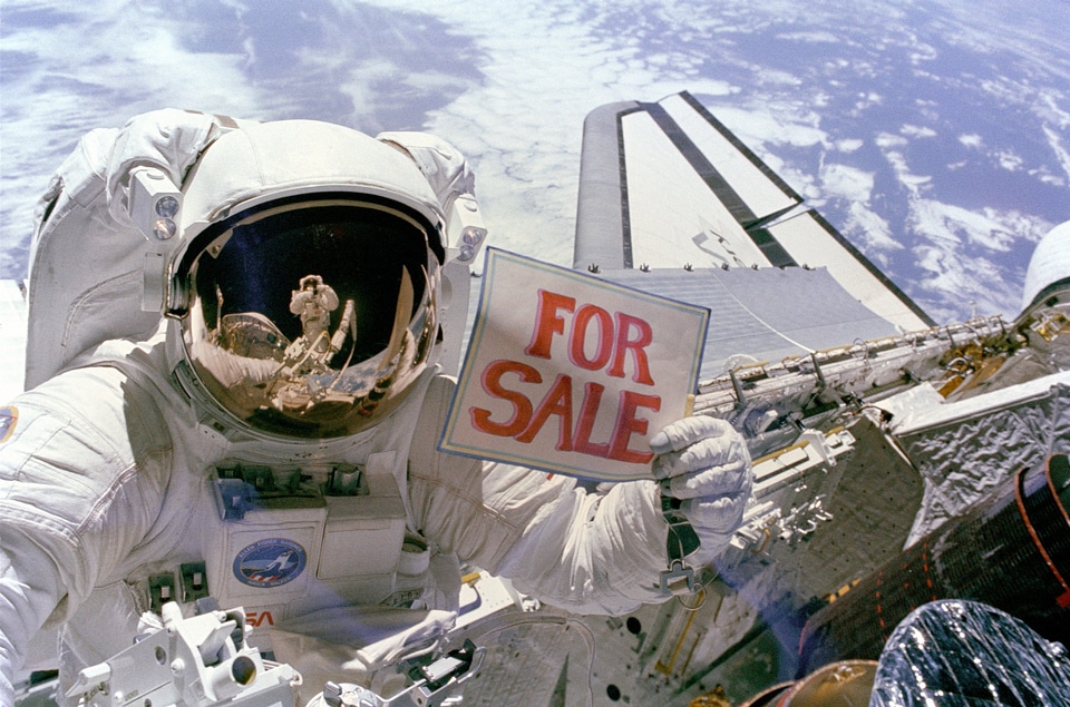 Space walk satellite recovery dale gardner