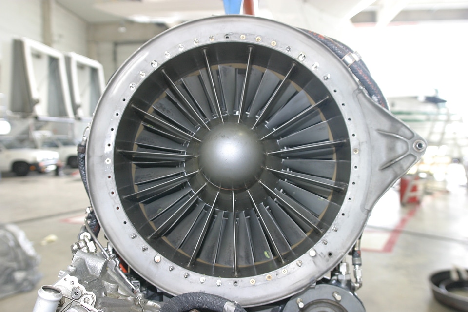 Engine flying turbine