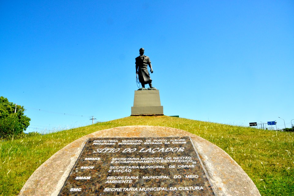 RenatoSoares MonumentoaoLacador PortoAlegre RS