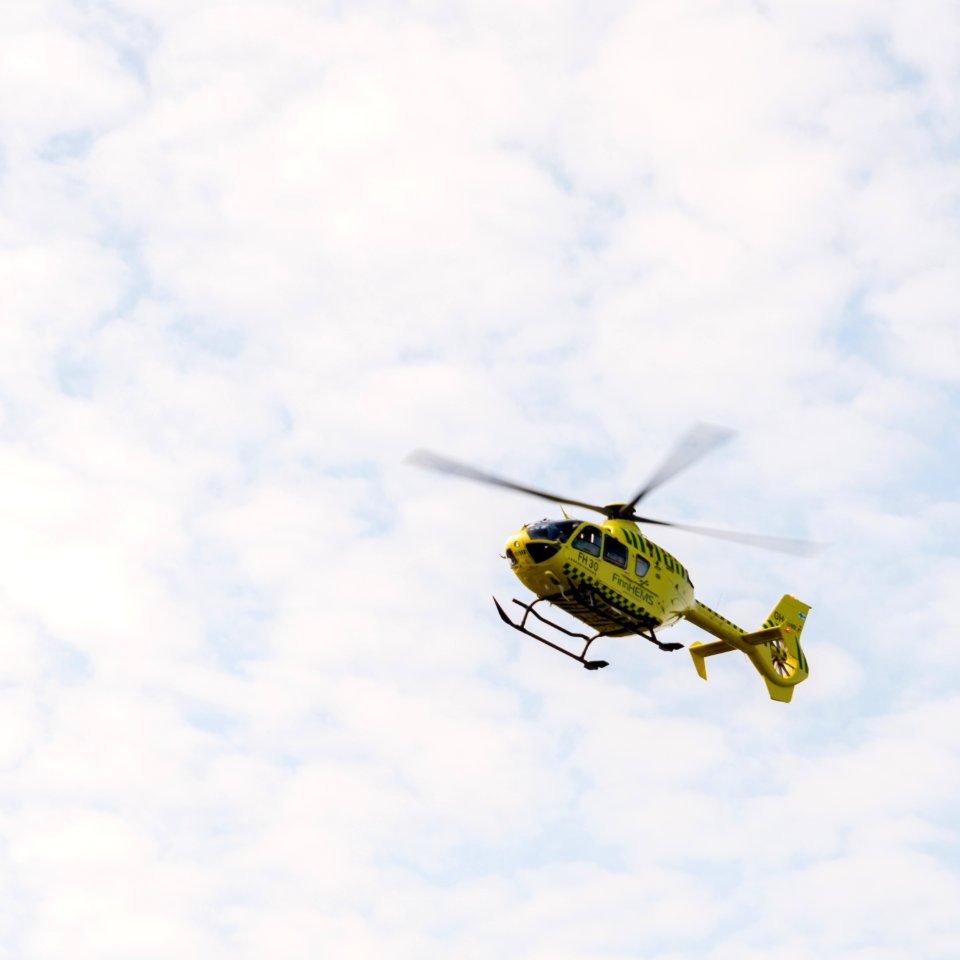 FinnHEMS medical helicopter at metsäkylä 20190723