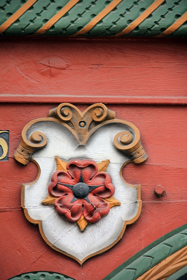 House building carving