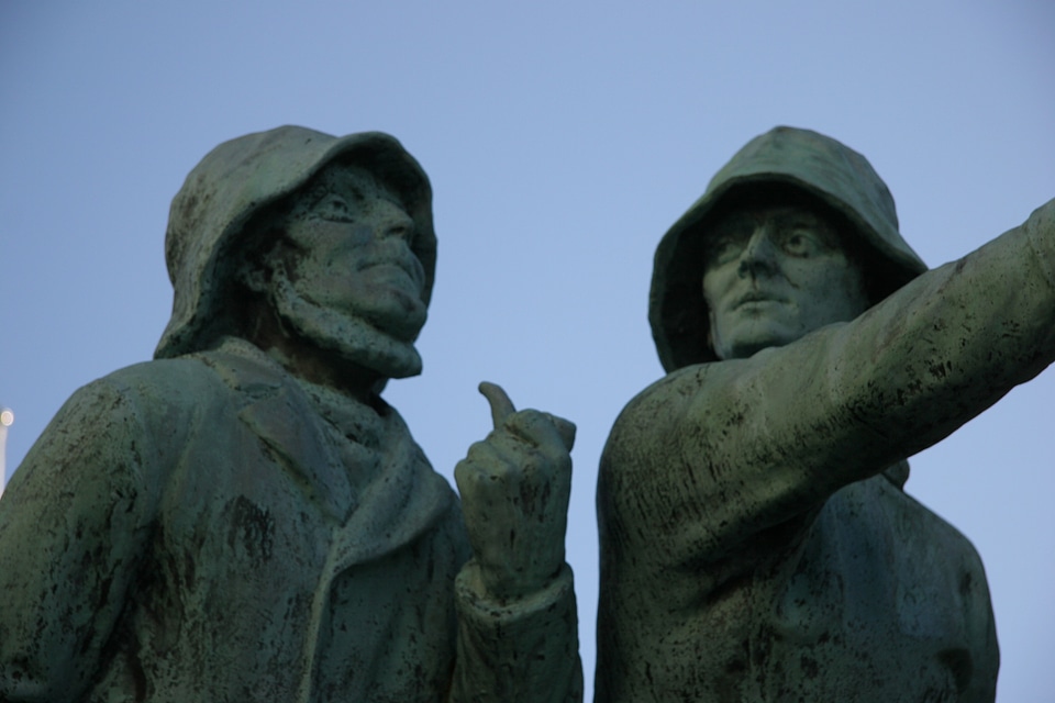 Downtown sculptures sildefiskere