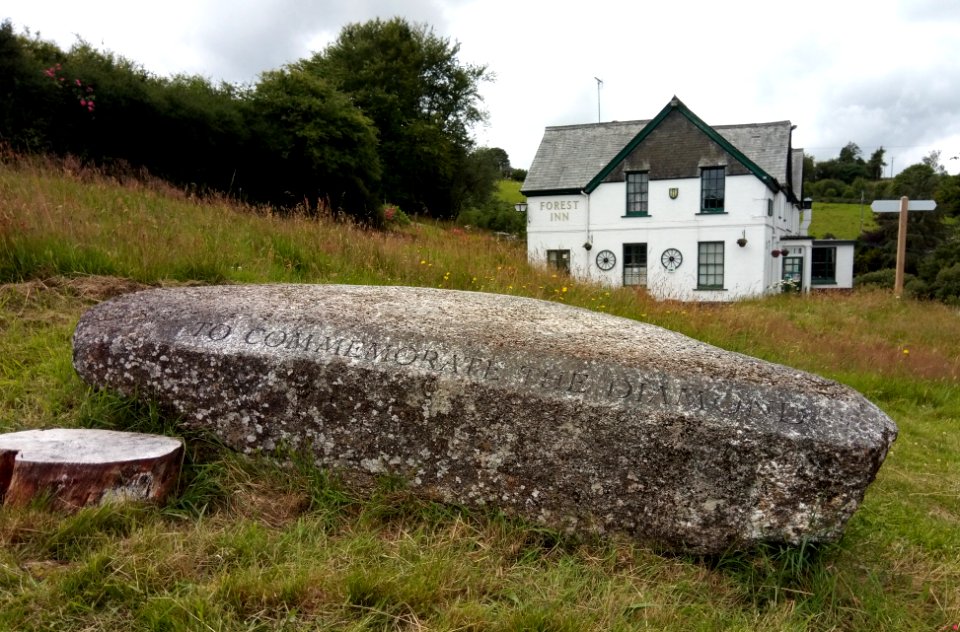 IMG 20200714 143222 Queen Elizabeth II Diamond Jubilee Granite Seat Memorial Stone - Forest Inn - Hexworthy - Dartmoor - Devon