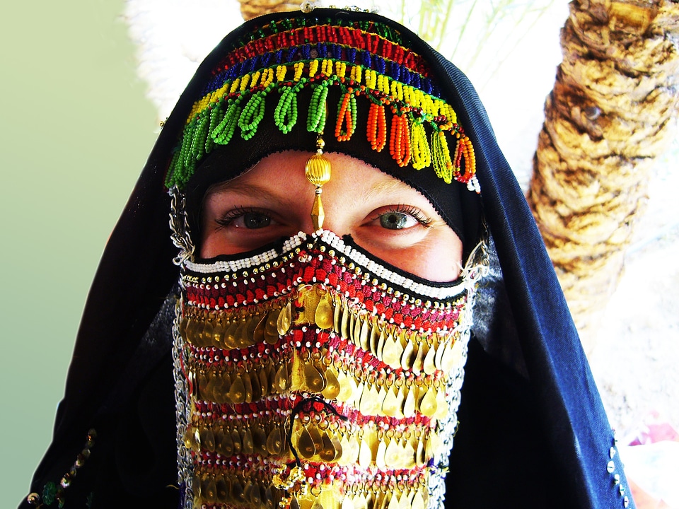 Bedouin woman veiled veil