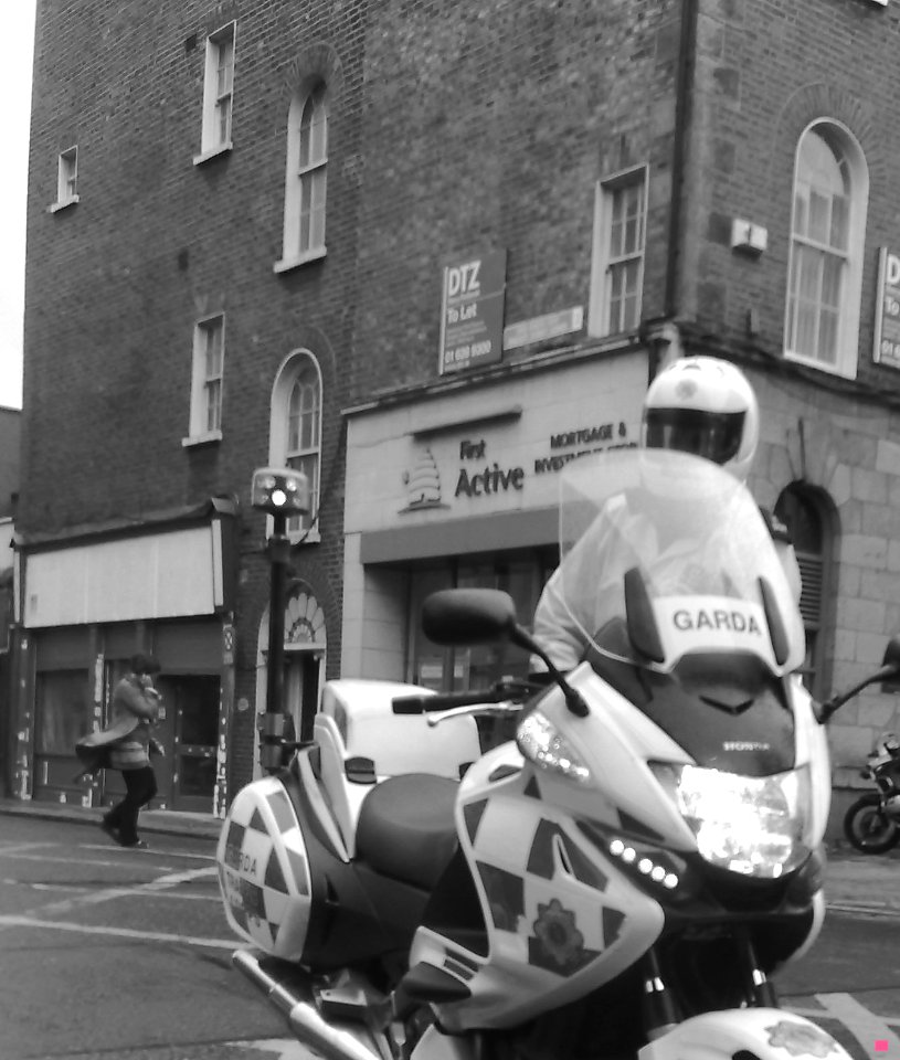 MOTORCYCLE GARDA - DUBLIN - IRELAND