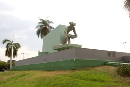 EDERSON BRITO MONUMENTO CARIMPEIROS BOA VISTA RR photo