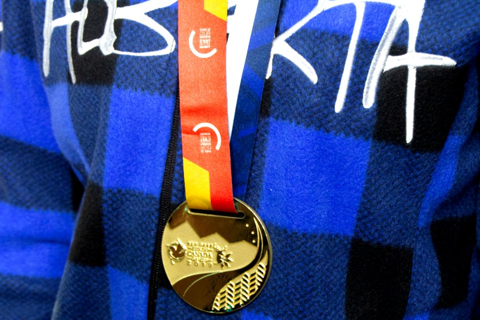 Lori Gillan 2019-02-20-Artistic Swimming Medals-9