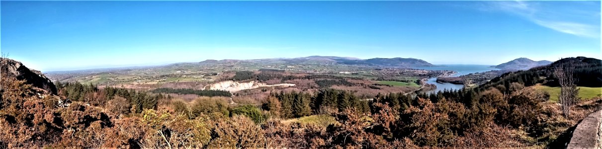 FLAGSTAFF VIEWING POINT OVERLOOKING WARRENPOINT-NORTHERN IRELAND....