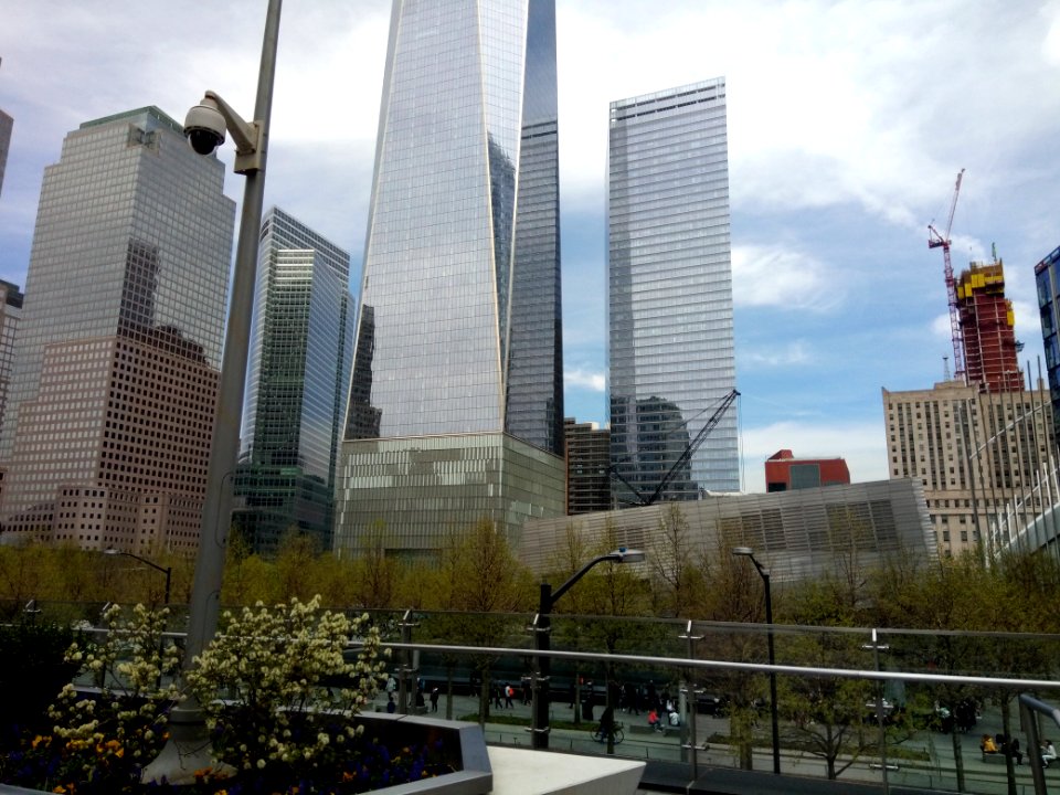 IMG 20190425 121843 - Liberty Park - World Trade Center Memorial - Lower Manhattan - New York City - USA