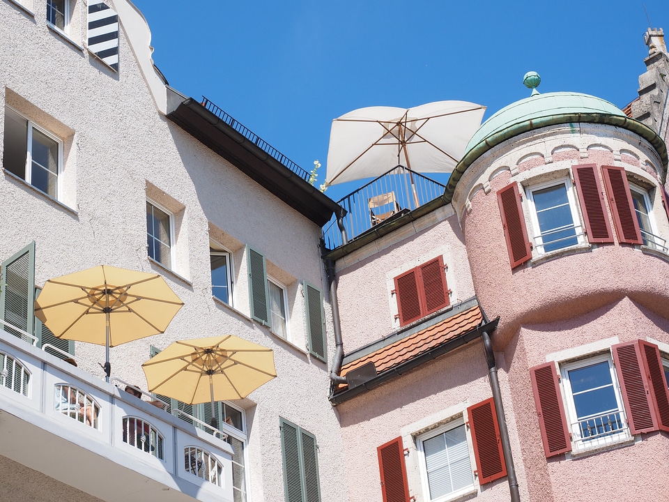Summer architecture sunbathing