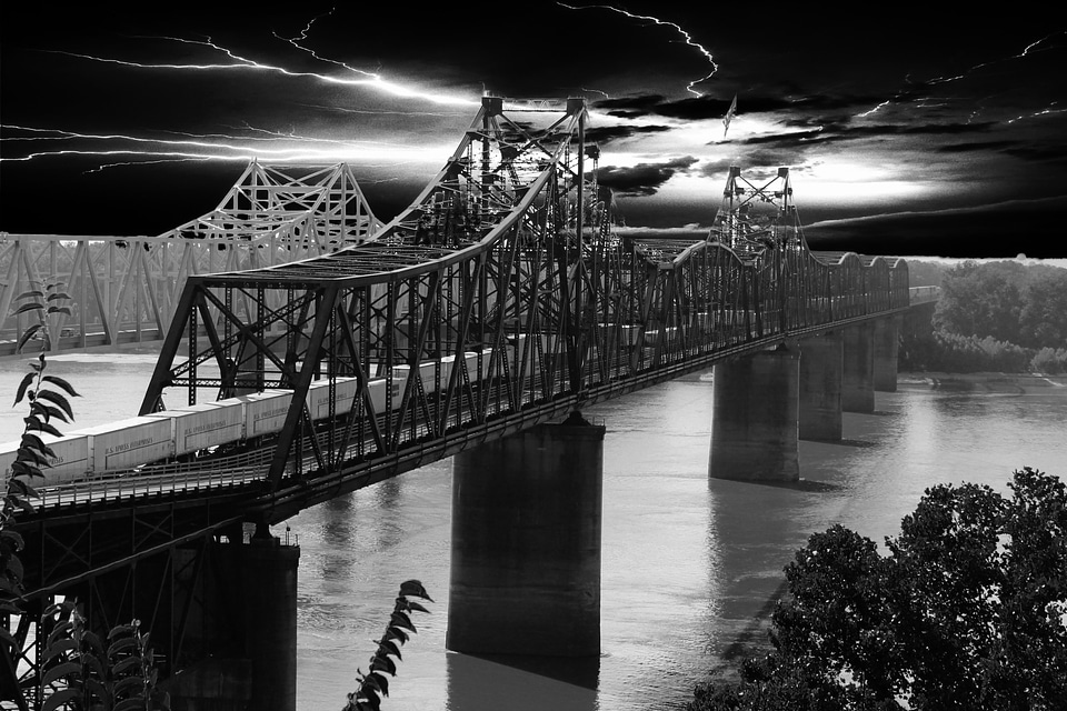 Ms black and white hdr