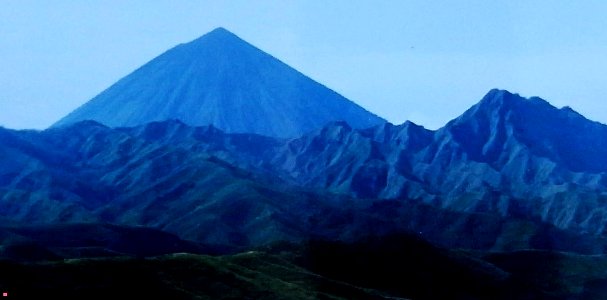 VOLCANO - SUMBAWA - BANDA SEA - INDONESIA