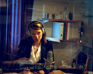 Maria Guzenina in radio studio