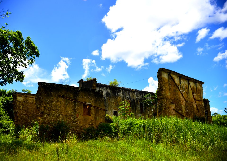 FernandoMadeira RuinasdaIgrejadeSaoJosedoQueimado Serra ES