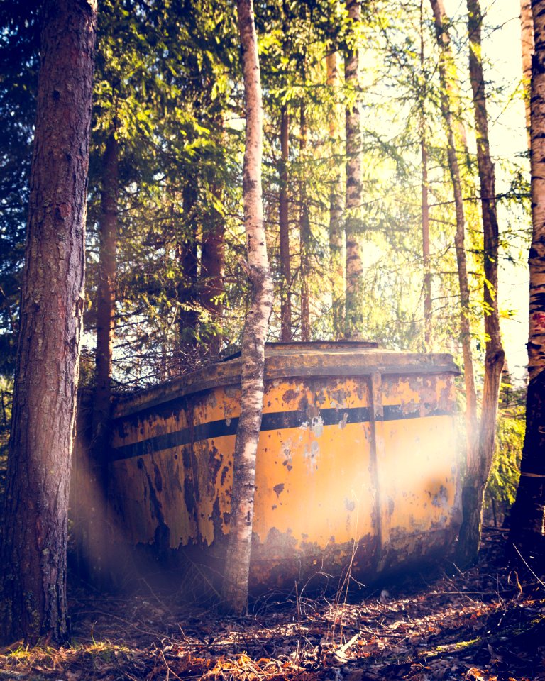 Abandoned container