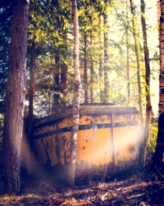 Abandoned container