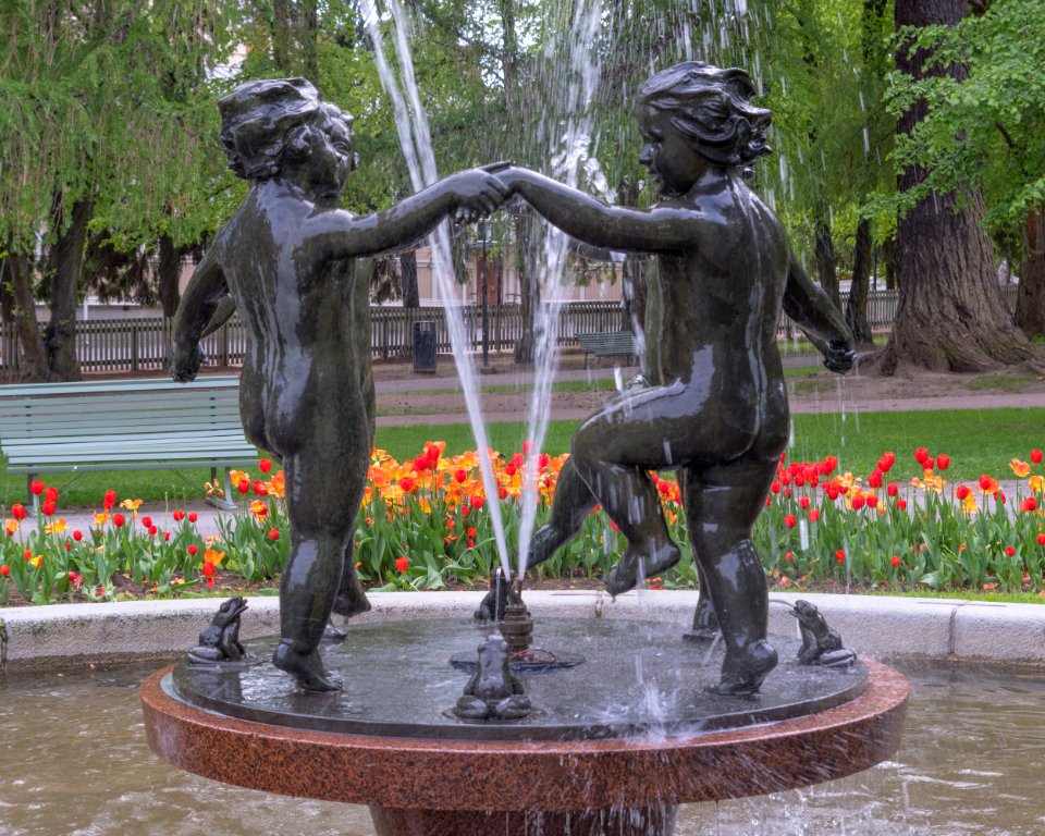 Kevät statue in front of Alexander Church