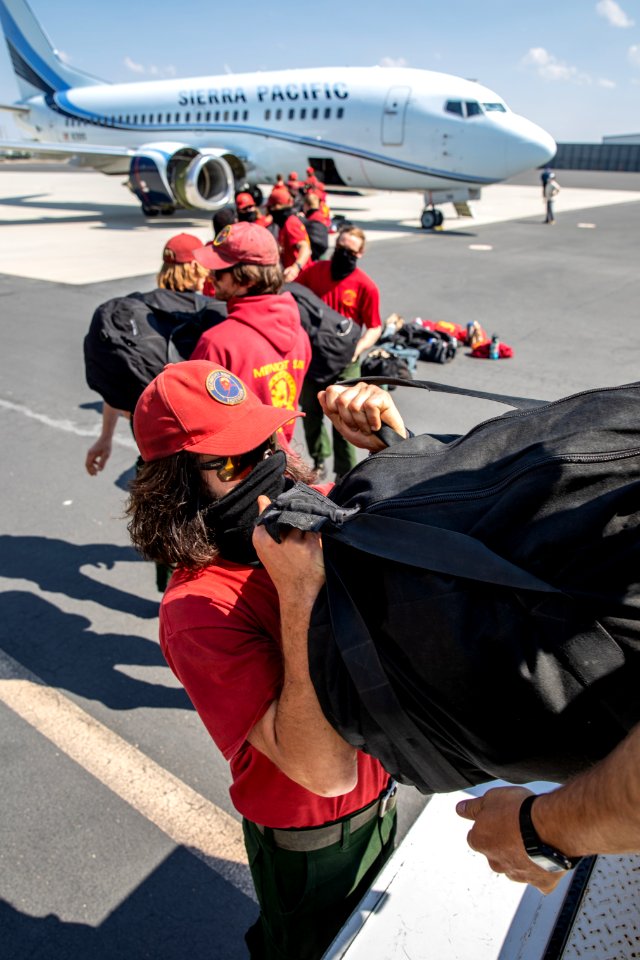 Alaska Fire Crews arrive at NIFC