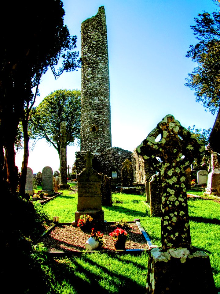 MONASTERBOICE CEMETERY-ROUND TOWER.......