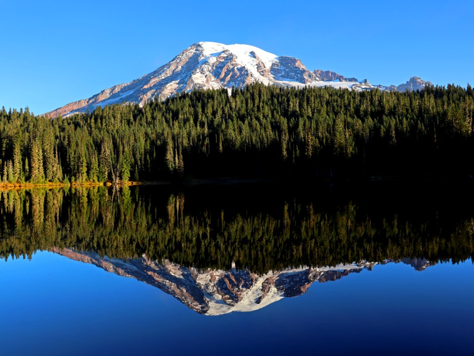 Reflection Lake at Mt. Rainier NP in WA