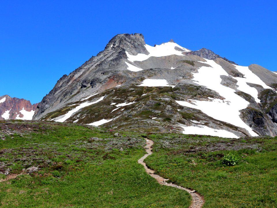 Cascade Pass at North Cascades in WA