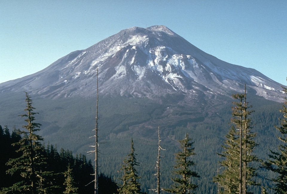 St helens 1 day before the eruption johnston ridge