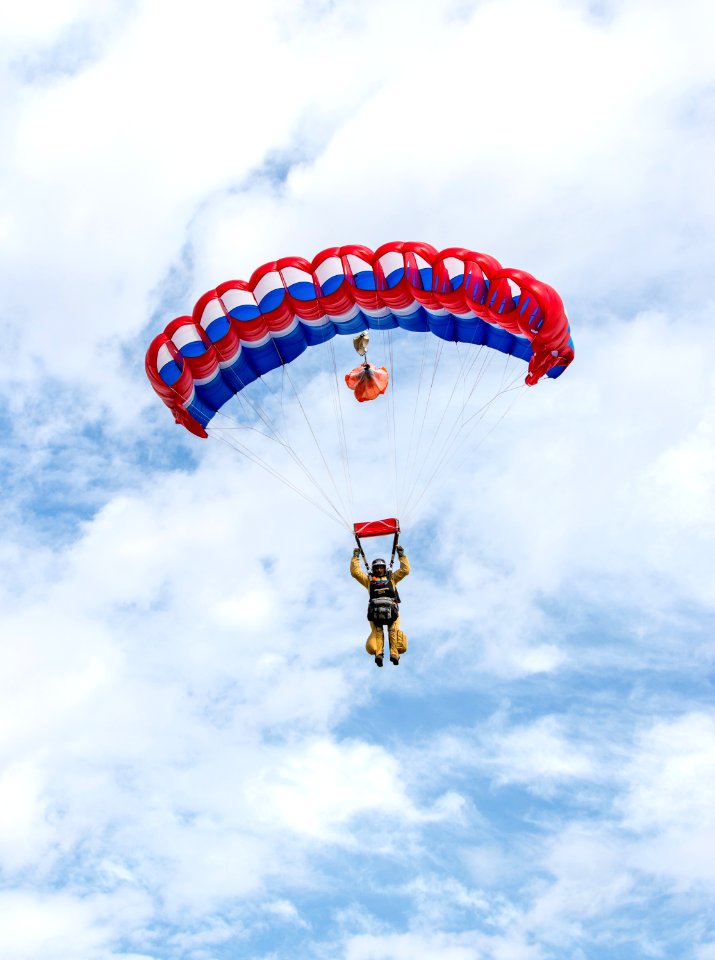Boise smokejumper  DHS-8-106 (Dash 8) aircraft training.