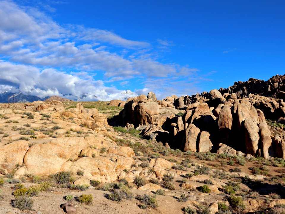 Alabama Hills at Sierra Nevada in CA