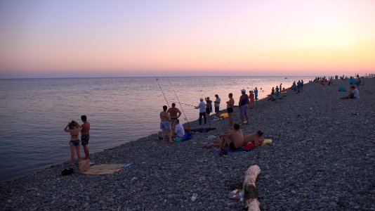 Конец галечного пляжа рядом с Нижне-Имеретинской бухтой photo