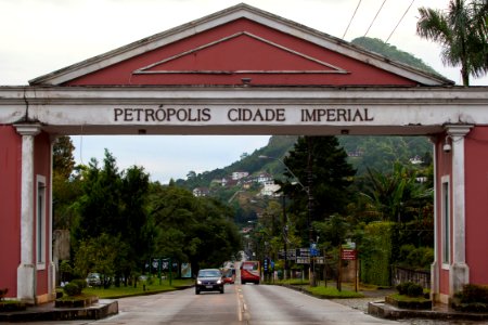 Wania Corredo portico da cidade Petropolis RJ
