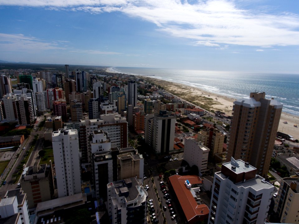 Renato Soares Vista área da cidade de Torres RS