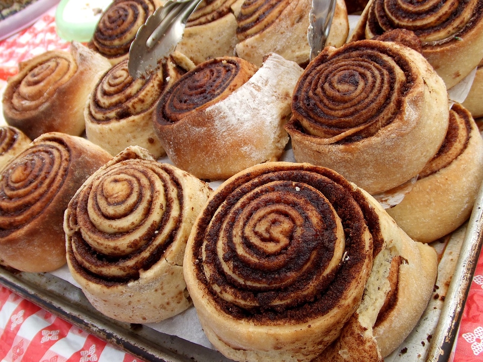 Breakfast baked goods