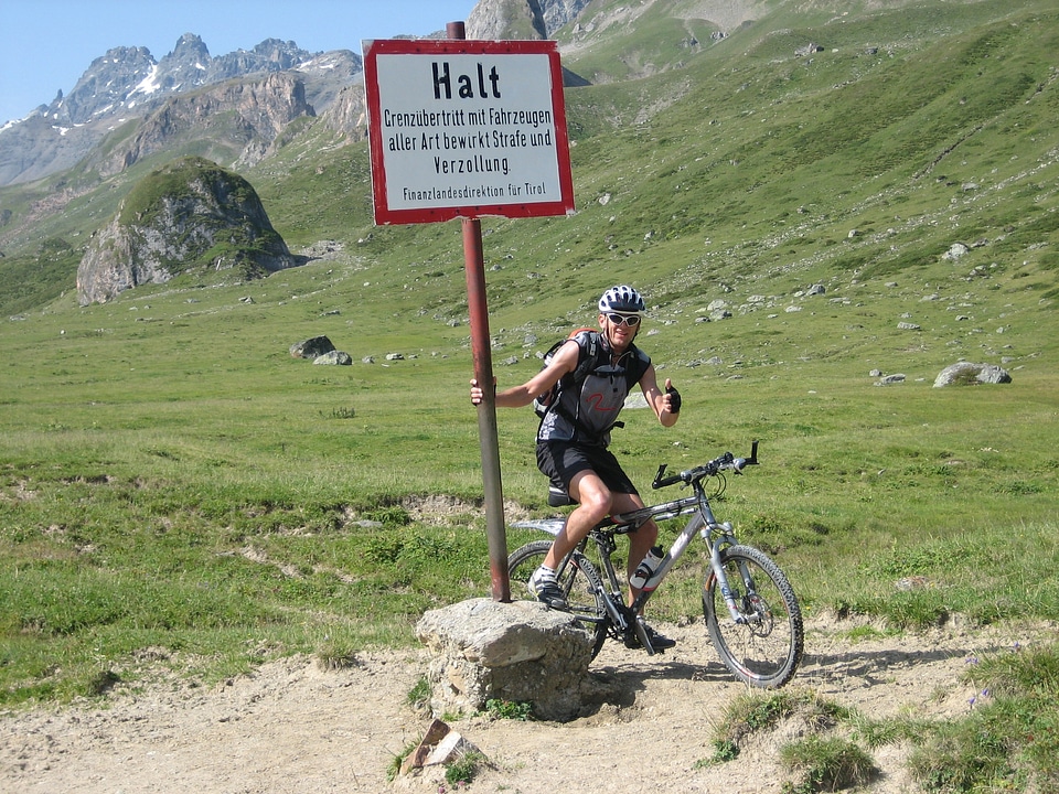 Cycling bike away