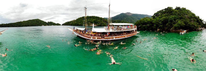 ROGERIO CASSIMIRO passeio de escuna ANGRA DOS REIS RJ