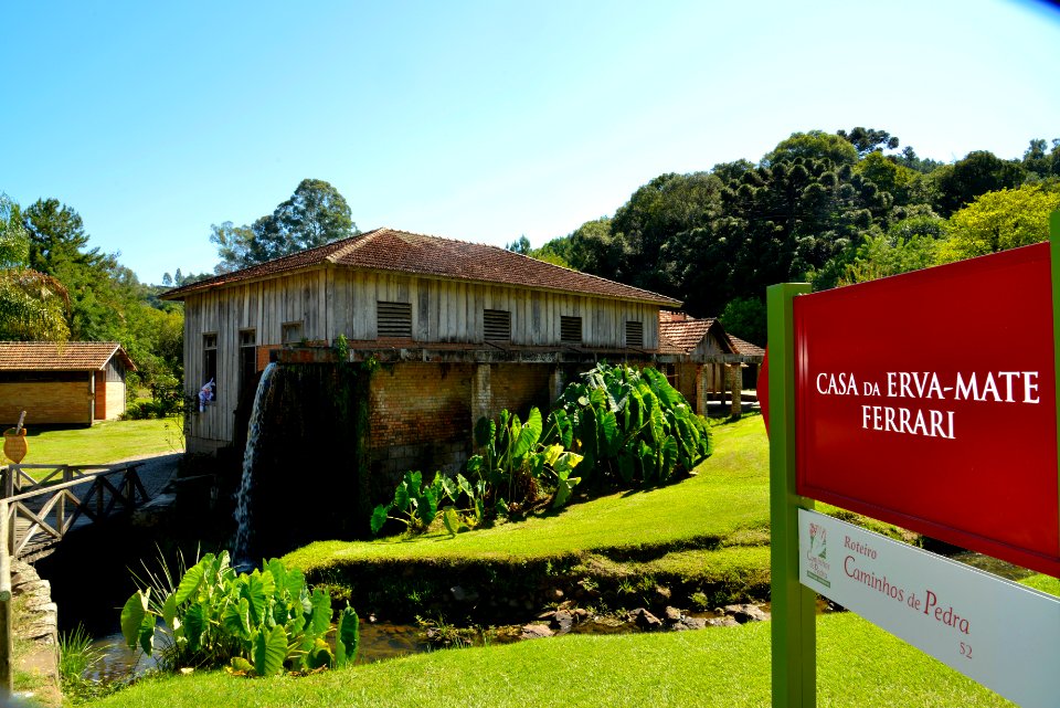 RenatoSoares Caminhos de Pedra Casa da Erva Mate Ferrari Bento Goncalves RS