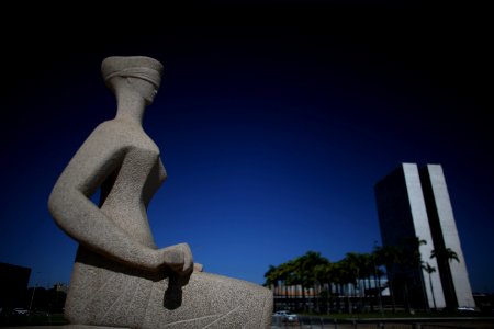 Roberto Castro Praça dos Três Poderes Brasília DF