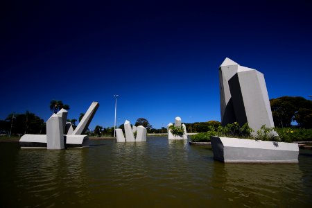 Roberto Castro Praça dos Cristais Brasíla DF photo