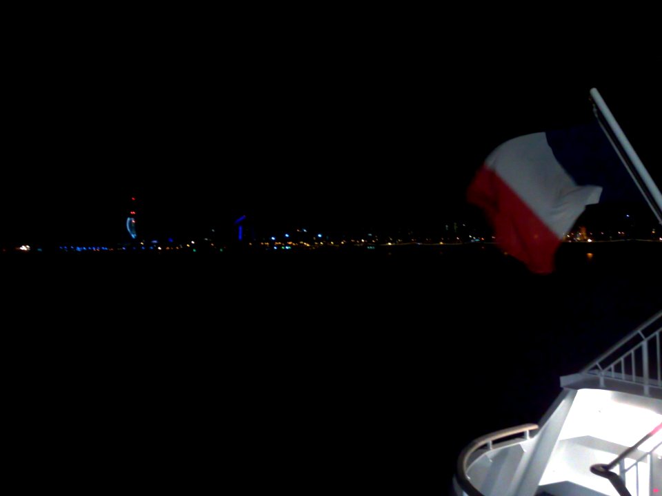 PORTSMOUTH SPINAKER TOWER - BRTTANY FERRIES NORMADIE - FRENCH FLAG