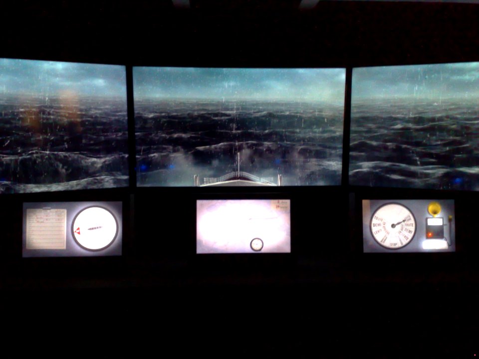 CRUISELINER BRIDGE SIMULATOR - LE PORT DE TOUS LE VOYAGES - SAINT NAZAIRE, FRANCE