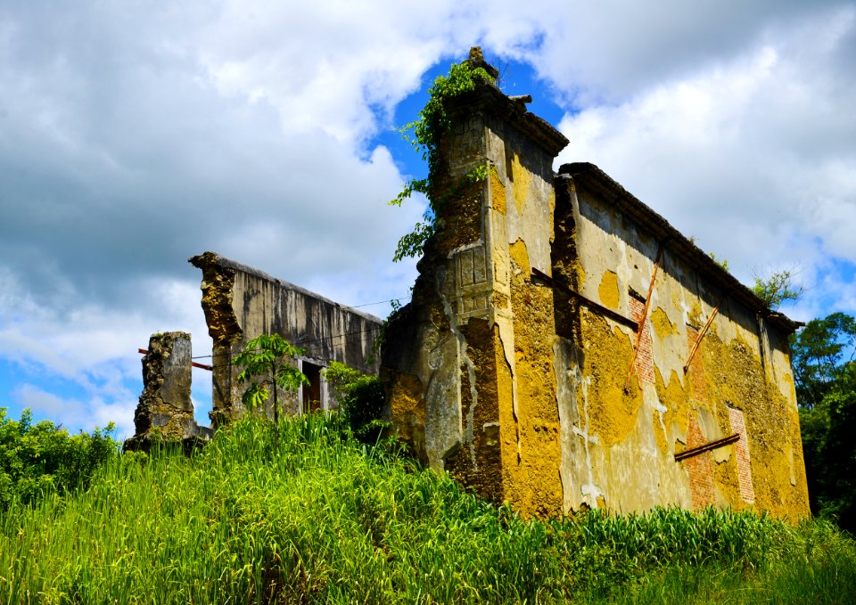 FernandoMadeira RuinasdaIgrejadeSaoJosedoQueimado Serra ES