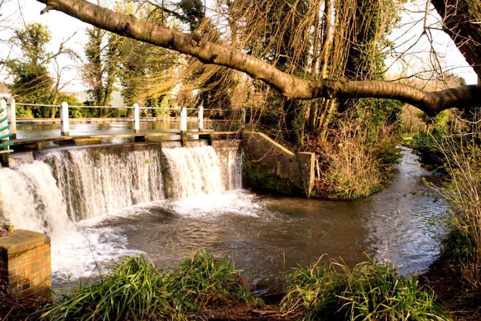 Grand Union Canal flowing into the River Gade at Kings Langley