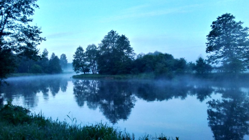 5 am. Pilica River. Still in the city...