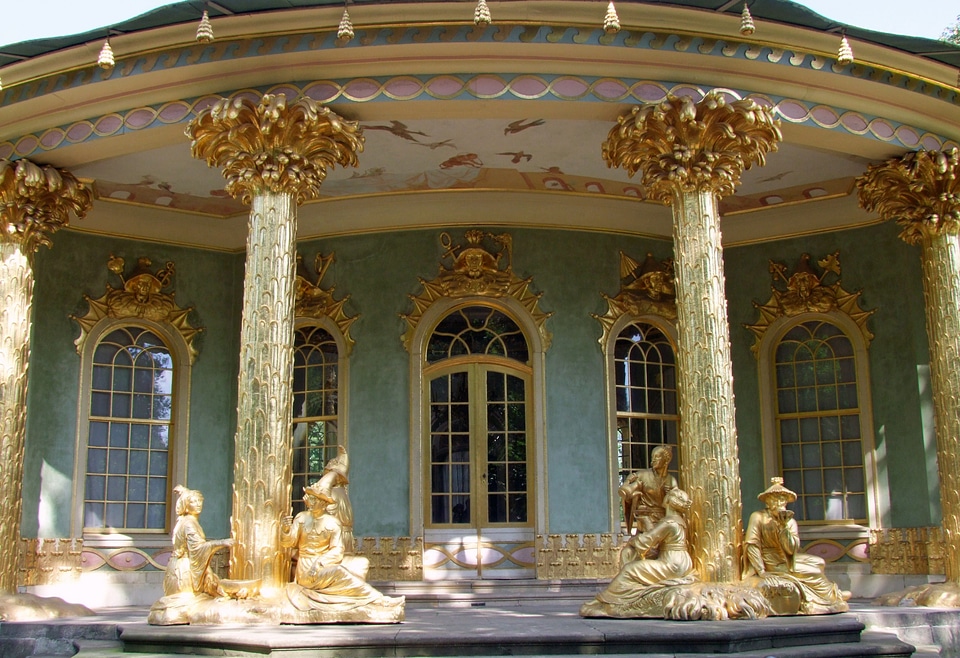 Potsdam gold ornaments